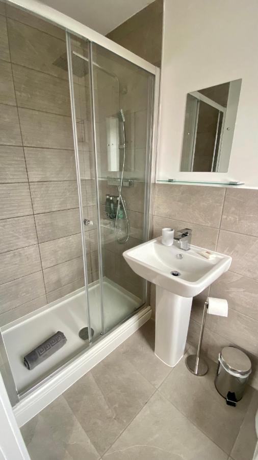 Modern 2 Bed Apartment/Free Parking/Near City/Self-Check In Handsworth Esterno foto